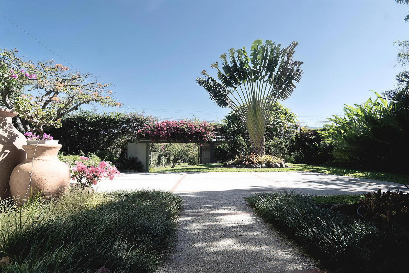 Casa de 1 Nivel con Gran Jardín en Guachipelín Norte en San Rafael, Escazú, Costa Rica